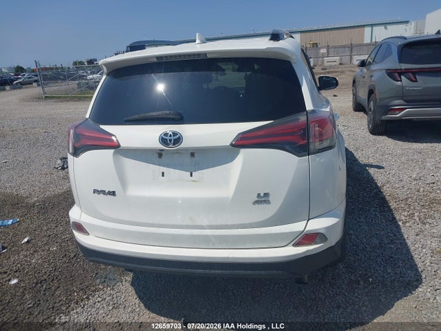 Toyota RAV4 LE 2018 2T3BFREV1JW700980 Image 16