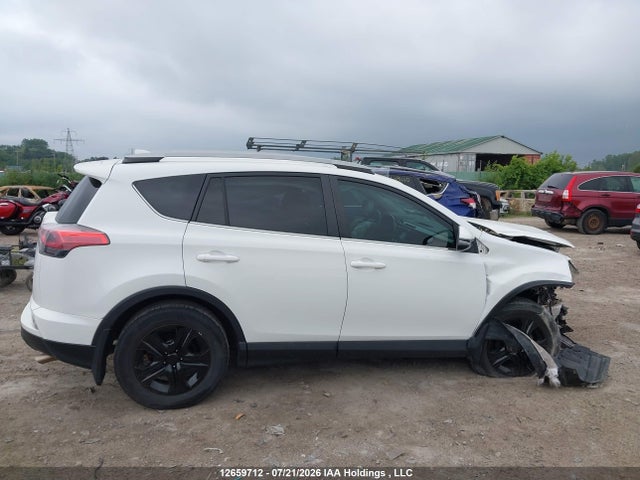 2017 Toyota Rav4 Le მანქანა იყიდება აუქციონზე, vin: 2T3BFREV4HW643894, აუქციონის ნომერი: 12659712