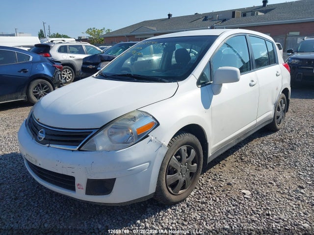 12659749 :رقم المزاد ، 3N1BC1CP0BL498370 vin ، 2011 Nissan Versa 1.8s مزاد بيع