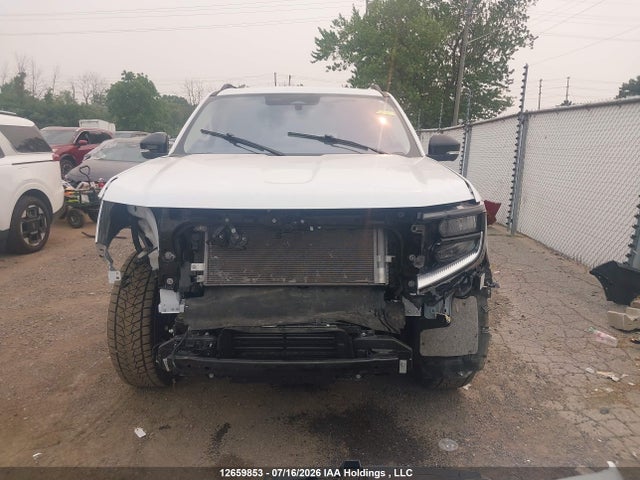 12659853 :رقم المزاد ، 1FMJU1M82SEA12845 vin ، 2025 Ford Expedition Platinum مزاد بيع