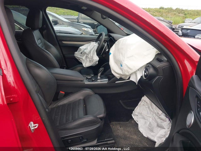 ZASFAKNN3J7C28713 Alfa Romeo STELVIO TI