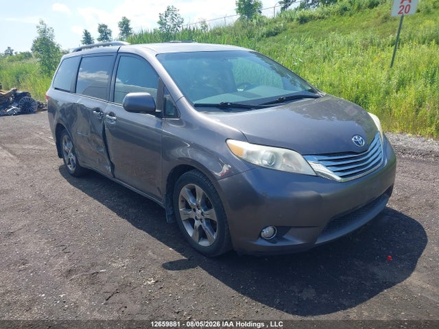 Auction sale of the 2011 Toyota Sienna Limited V6, vin: 5TDYK3DC6BS056947, lot number: 12659881