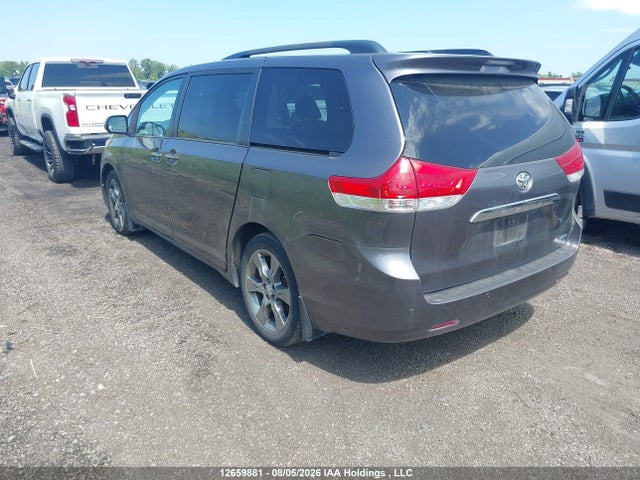 Aukcja sprzedaży 2011 Toyota Sienna Limited V6, vin: 5TDYK3DC6BS056947, numer aukcji: 12659881