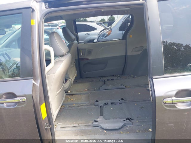 Aukcja sprzedaży 2011 Toyota Sienna Limited V6, vin: 5TDYK3DC6BS056947, numer aukcji: 12659881