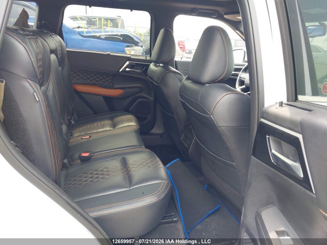 Mitsubishi Outlander Sel 2024 JA4T5WA97RZ619910 Image 8