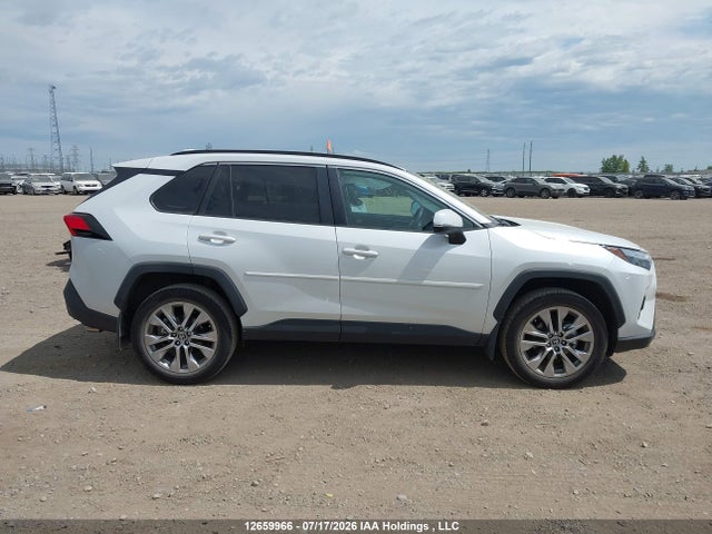 2025 Toyota Rav4 Xle/xle Premium მანქანა იყიდება აუქციონზე, vin: 2T3R1RFV6SW558820, აუქციონის ნომერი: 12659966