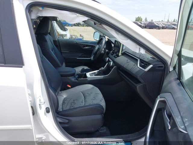 2025 Toyota Rav4 Xle/xle Premium მანქანა იყიდება აუქციონზე, vin: 2T3R1RFV6SW558820, აუქციონის ნომერი: 12659966