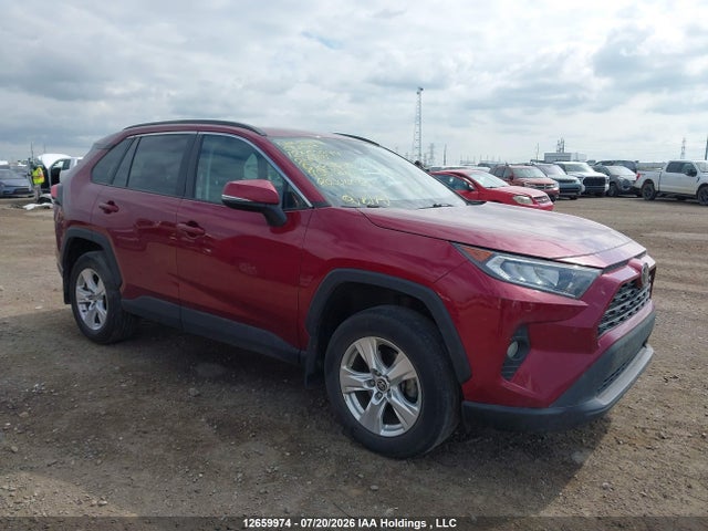 12659974 :رقم المزاد ، 2T3R1RFV0MW227217 vin ، 2021 Toyota Rav4 Xle/xle Premium مزاد بيع