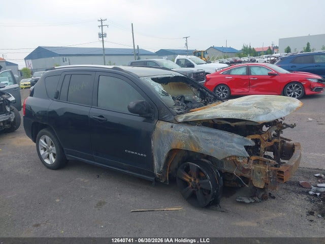 12640741 :رقم المزاد ، 1C4NJDABXDD113950 vin ، 2013 Jeep Compass Sport/north مزاد بيع