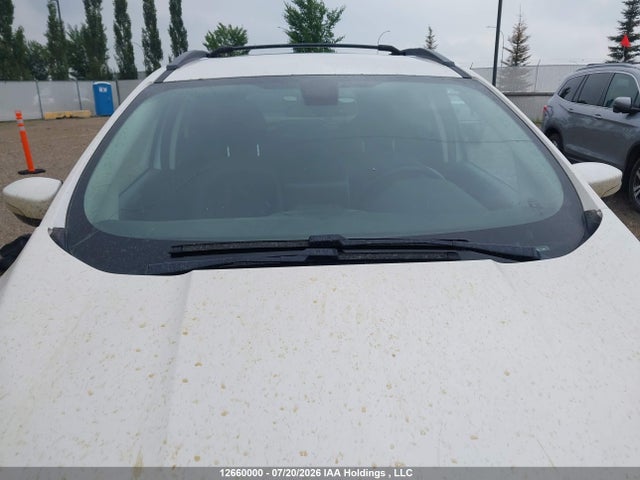 12660000 :رقم المزاد ، MAJ6P1CL3JC221678 vin ، 2018 Ford Ecosport Ses مزاد بيع