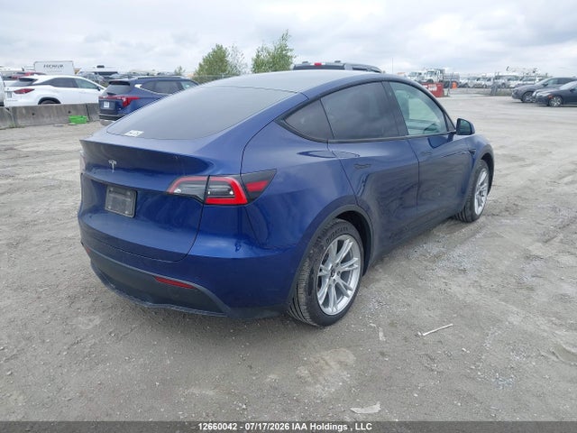 Tesla Model Y Standard Range Rear-wheel Drive 2021 5YJYGDED2MF111030 Image 4