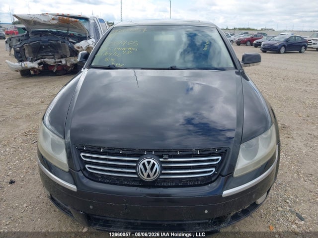 2005 Volkswagen Phaeton V8 მანქანა იყიდება აუქციონზე, vin: WVWAF93D558001465, აუქციონის ნომერი: 12660057