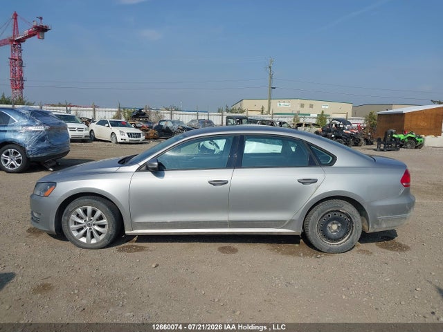 12660074 :رقم المزاد ، 1VWAN7A37DC141592 vin ، 2013 Volkswagen Passat S مزاد بيع