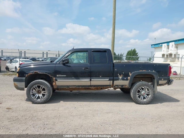 2005 Chevrolet Silverado K2500 Heavy Duty მანქანა იყიდება აუქციონზე, vin: 1GCHK29215E107775, აუქციონის ნომერი: 12660079