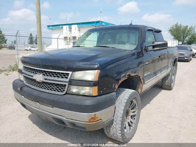 2005 Chevrolet Silverado K2500 Heavy Duty მანქანა იყიდება აუქციონზე, vin: 1GCHK29215E107775, აუქციონის ნომერი: 12660079