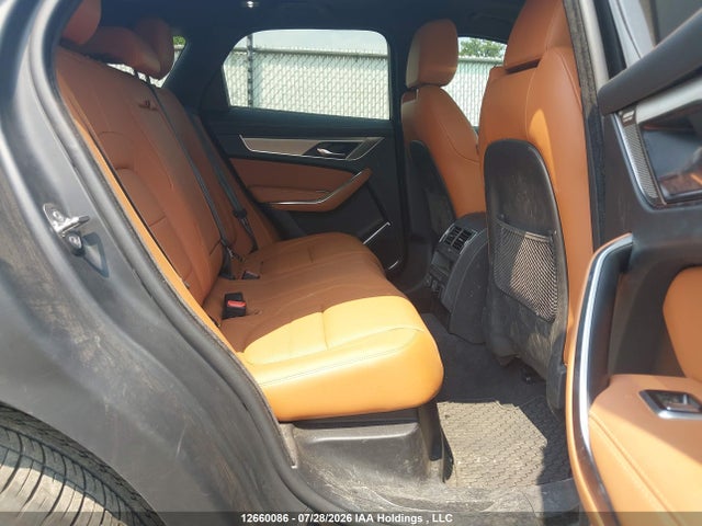 SADCT2EX0SA742812 Jaguar F-pace R-dynamic P250 Gas