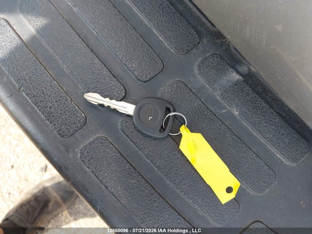12660096 :رقم المزاد ، 3GNFK16T6YG224268 vin ، 2000 Chevrolet Suburban K1500 مزاد بيع