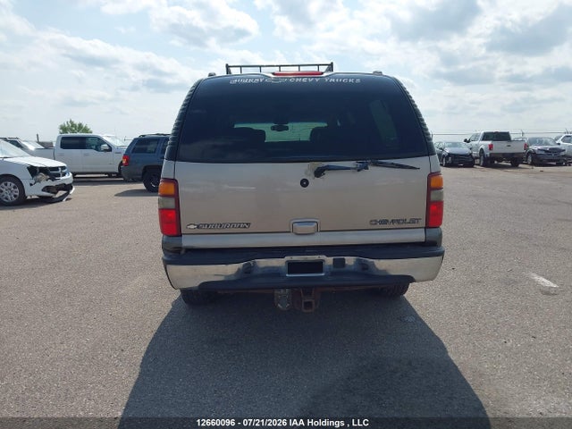 12660096 :رقم المزاد ، 3GNFK16T6YG224268 vin ، 2000 Chevrolet Suburban K1500 مزاد بيع