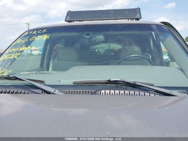 12660096 :رقم المزاد ، 3GNFK16T6YG224268 vin ، 2000 Chevrolet Suburban K1500 مزاد بيع