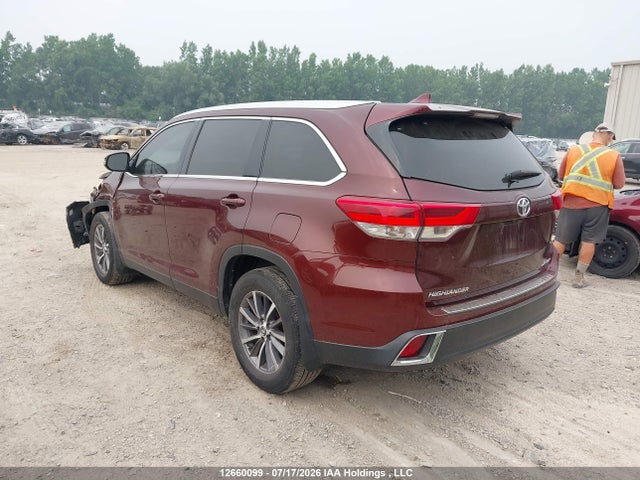 Toyota Highlander 2019 5TDJZRFH5KS978487 Image 3