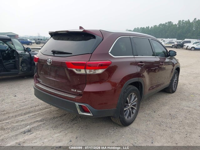 Toyota Highlander 2019 5TDJZRFH5KS978487 Image 4