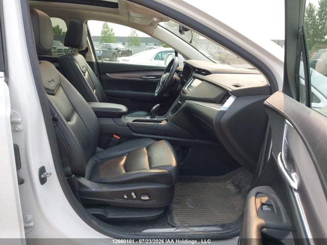 1GYKNERSXHZ262573 Cadillac Xt5 Premium Luxury