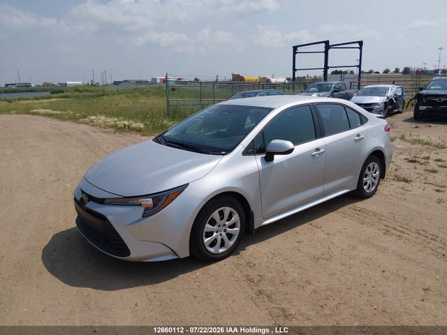 Toyota COROLLA LE 2026 5YFB4MDE8TP412168 Image 2