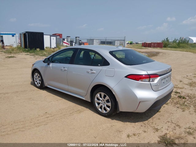 Toyota COROLLA LE 2026 5YFB4MDE8TP412168 Image 3