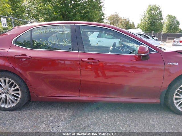 Продажа на аукционе авто 2018 Toyota Camry Hybrid Xle, vin: 4T1B21HK6JU500152, номер лота: 12660123
