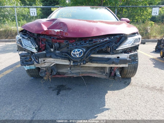Продажа на аукционе авто 2018 Toyota Camry Hybrid Xle, vin: 4T1B21HK6JU500152, номер лота: 12660123
