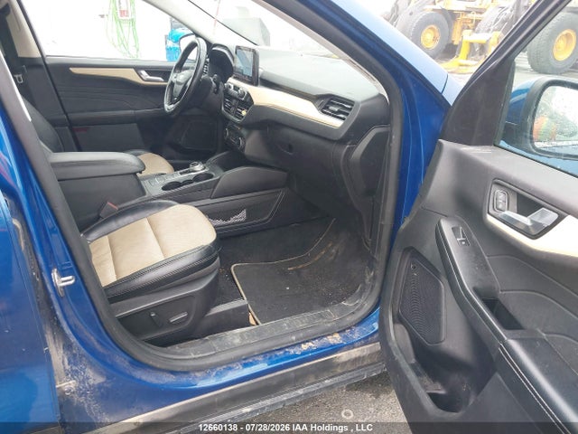 Продажа на аукционе авто 2022 Ford Escape Titanium, vin: 1FMCU0LZ7NUB83078, номер лота: 12660138
