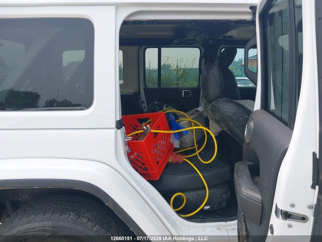 1C4HJXEN9MW865047 Jeep Wrangler Unlimited Sahara