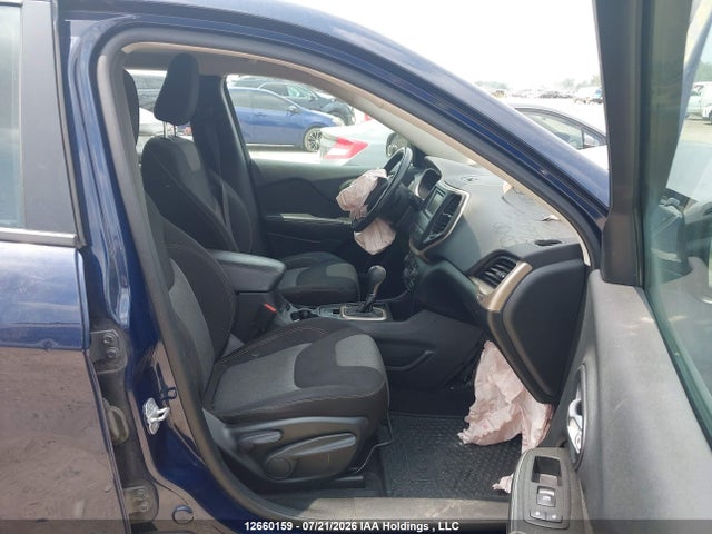 1C4PJLAB0EW116039 Jeep Cherokee Sport