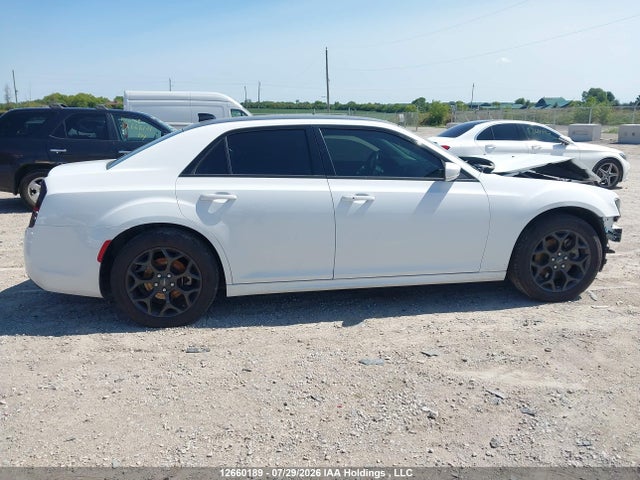 Продаж на аукціоні авто 2022 Chrysler 300 Touring L, vin: 2C3CCASG1NH187194, номер лоту: 12660189