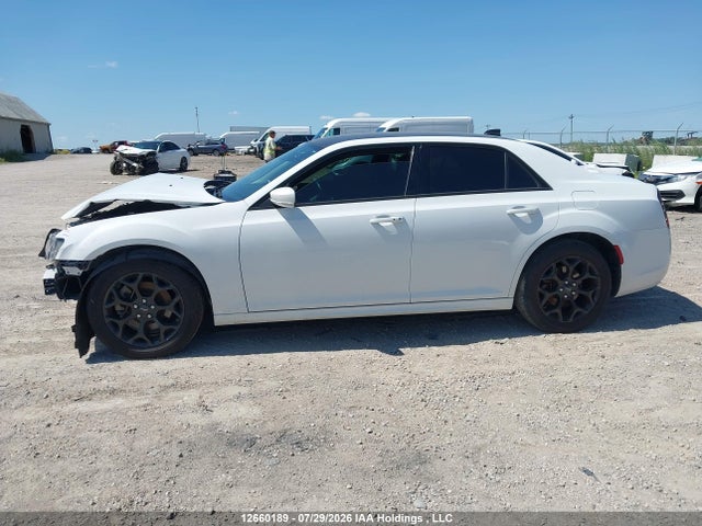 Продаж на аукціоні авто 2022 Chrysler 300 Touring L, vin: 2C3CCASG1NH187194, номер лоту: 12660189