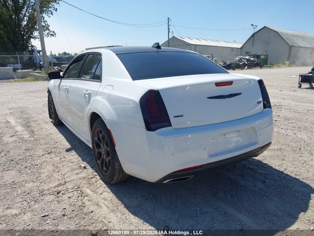 Продаж на аукціоні авто 2022 Chrysler 300 Touring L, vin: 2C3CCASG1NH187194, номер лоту: 12660189