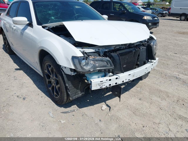 Продаж на аукціоні авто 2022 Chrysler 300 Touring L, vin: 2C3CCASG1NH187194, номер лоту: 12660189