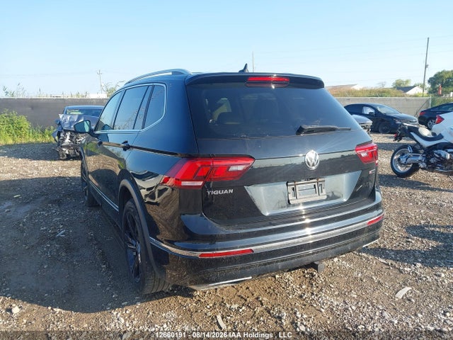 Продаж на аукціоні авто 2021 Volkswagen Tiguan Sel Premium R-line, vin: 3VV4B7AX1MM024490, номер лоту: 12660191