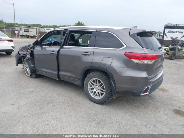 5TDDZRFH4HS382101 Toyota Highlander Limited