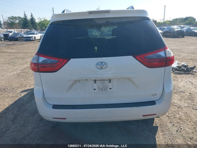 Toyota SIENNA LE 2020 5TDKZ3DC4LS048073 Image 17