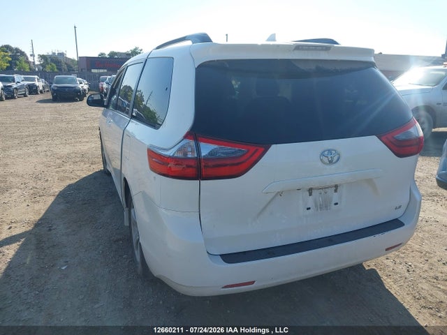 Toyota SIENNA LE 2020 5TDKZ3DC4LS048073 Image 3