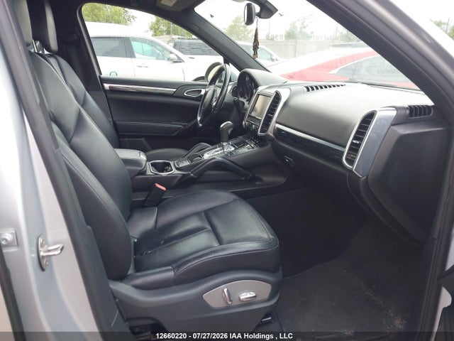 12660220 :رقم المزاد ، WP1AE2A23BLA93081 vin ، 2011 Porsche Cayenne S Hybrid مزاد بيع