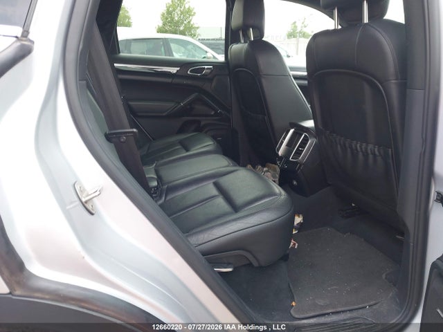 12660220 :رقم المزاد ، WP1AE2A23BLA93081 vin ، 2011 Porsche Cayenne S Hybrid مزاد بيع