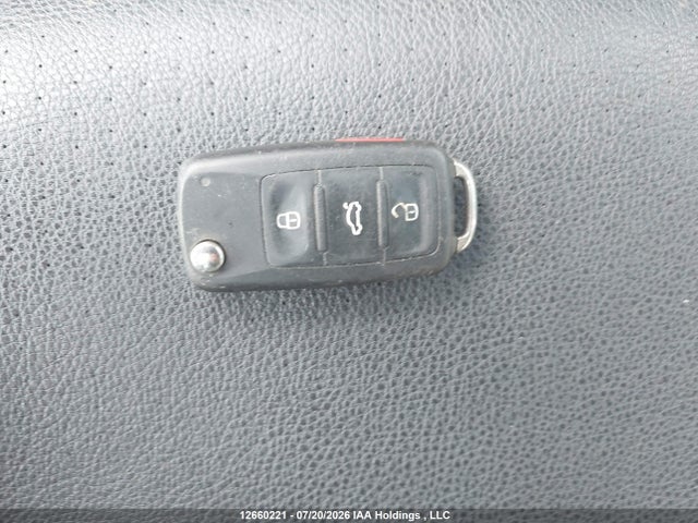 Продажа на аукционе авто 2011 Volkswagen Jetta 2.5l Highline, vin: 3VWLX7AJ7BM351641, номер лота: 12660221