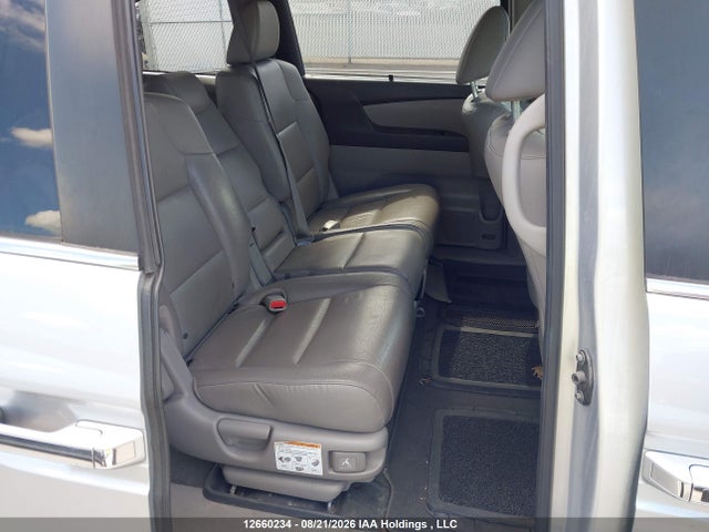 Honda Odyssey 2015 5FNRL5H65FB502047 Image 8