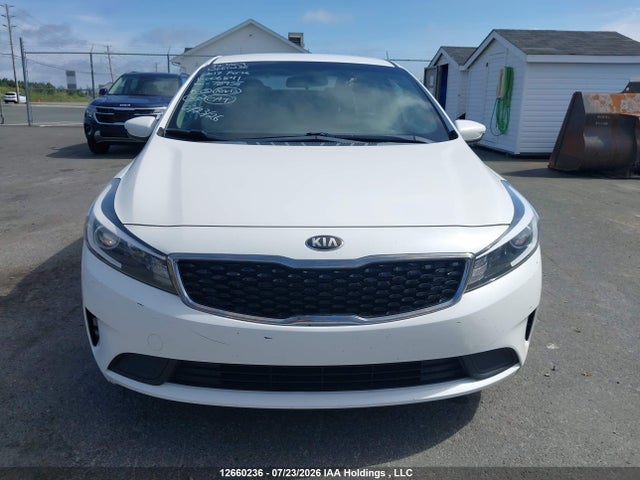 KIA FORTE LX 2017 3KPFK4A75HE006841 Image 13