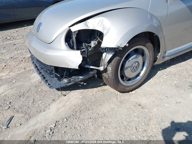 Продажа на аукционе авто 2016 Volkswagen The Beetle 1.8 Tsi Classic/1.8 Tsi Comfortline/1.8 Tsi Dune/1.8 Tsi Trendline, vin: 3VWJ07AT9GM604317, номер лота: 12660240