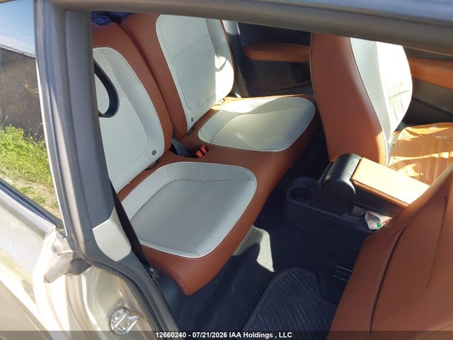 Auction sale of the 2016 Volkswagen The Beetle 1.8 Tsi Classic/1.8 Tsi Comfortline/1.8 Tsi Dune/1.8 Tsi Trendline, vin: 3VWJ07AT9GM604317, lot number: 12660240