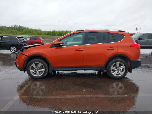 12660302 :رقم المزاد ، 2T3RFREV4FW299964 vin ، 2015 Toyota Rav4 Xle مزاد بيع