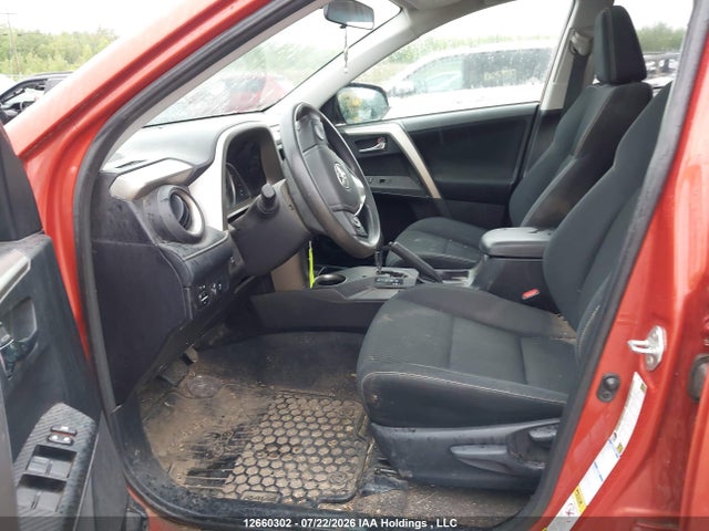 12660302 :رقم المزاد ، 2T3RFREV4FW299964 vin ، 2015 Toyota Rav4 Xle مزاد بيع